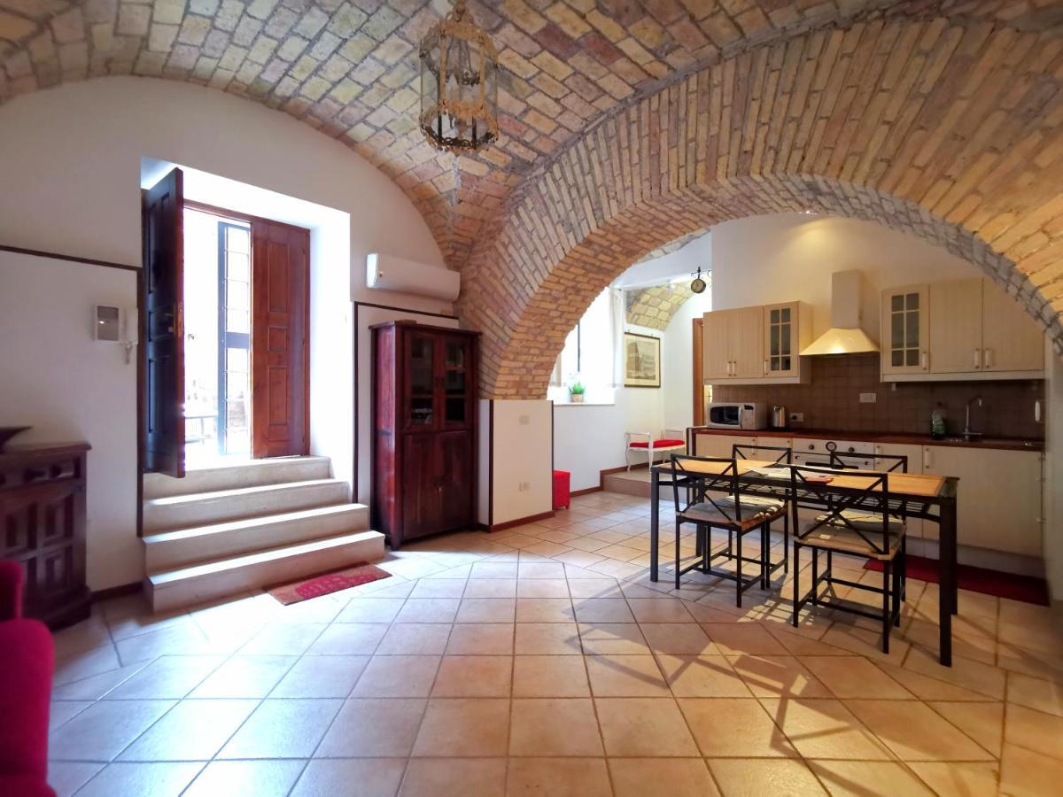 Colosseo Home - 29061 โรม ภายนอก รูปภาพ